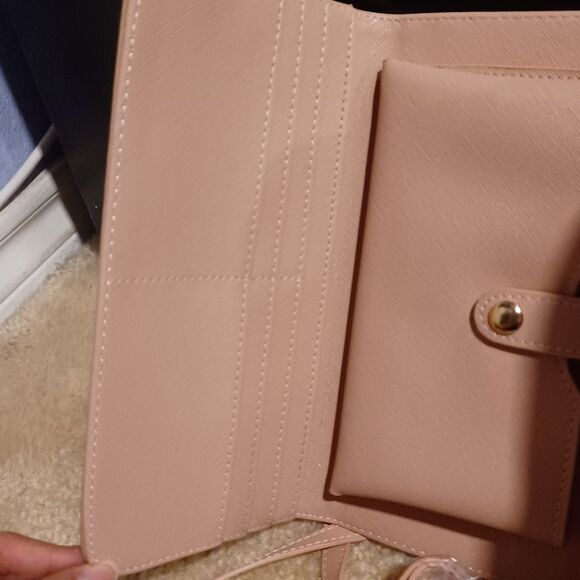 FRANCESCA'S Blush Pink Wallet Crossbody - Picture 5 of 5